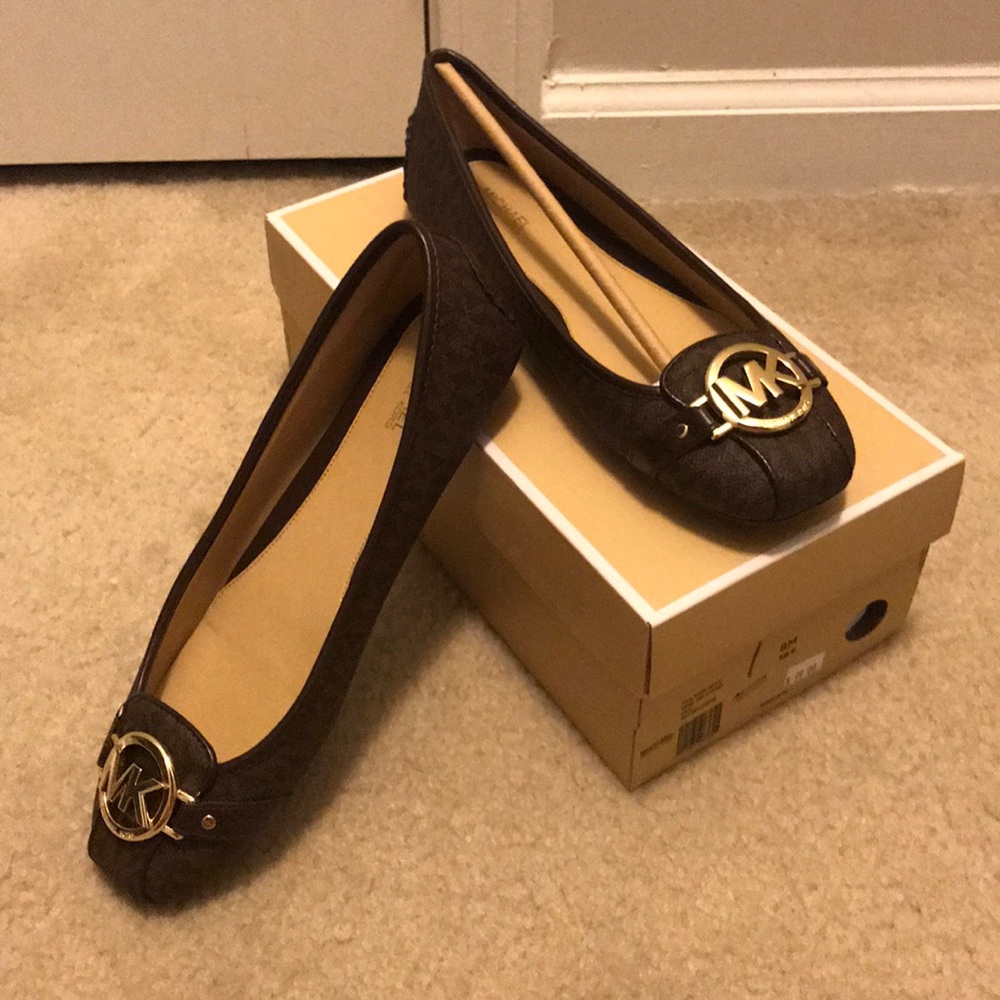 BRAND NEW Michael Kors Fulton Logo Flats
